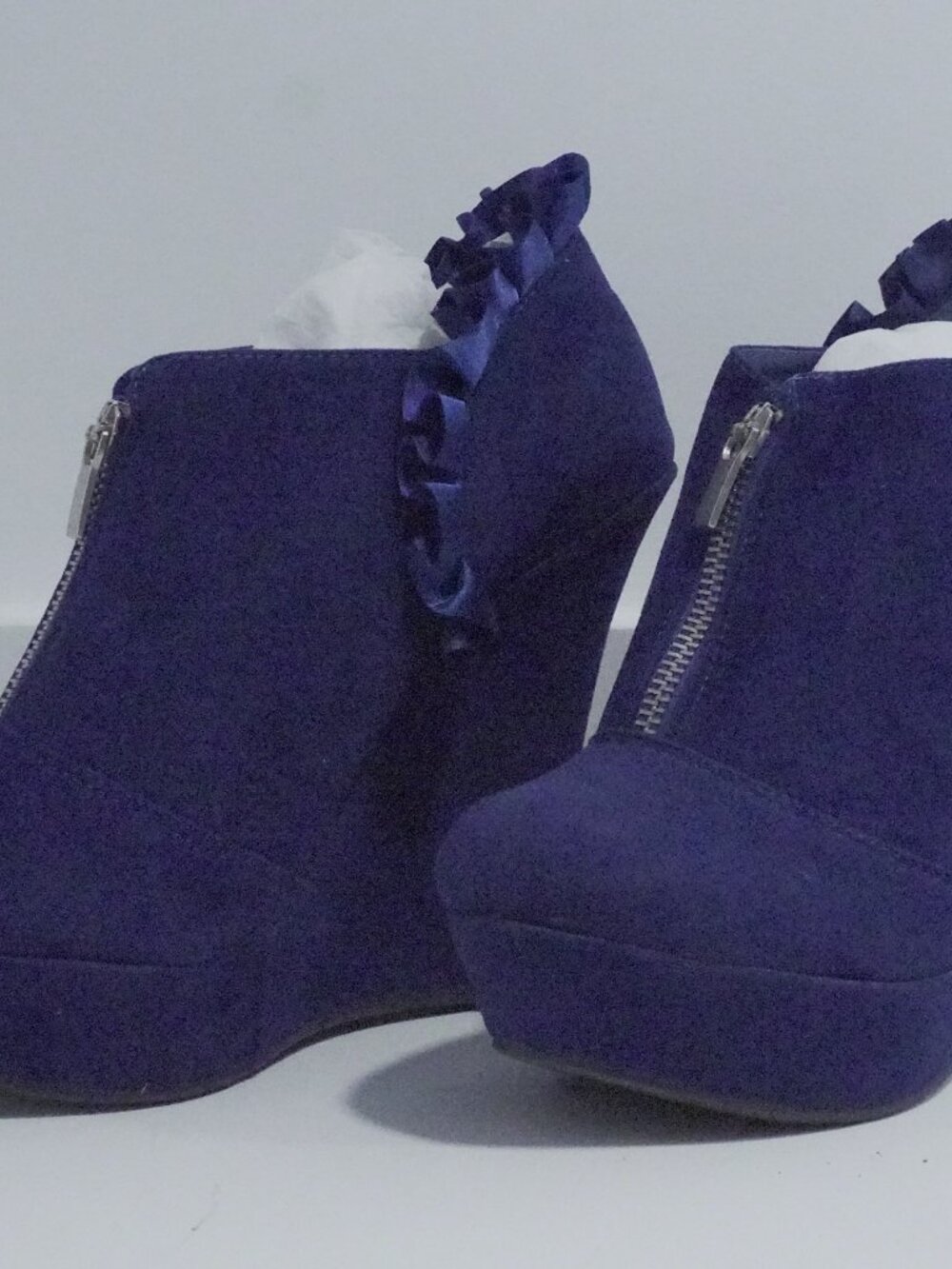 blue platforms - Picture 3 of 4